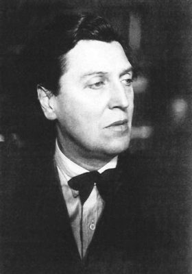 under whom did alban berg study music? Alban Berg's musical education was deeply influenced by his mentor Arnold Schoenberg, who introduced him to the revolutionary twelve-tone technique that would become central to Berg's work.